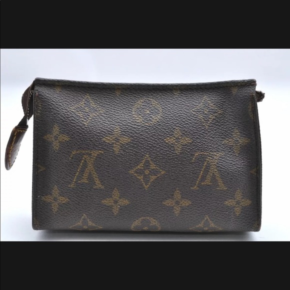 Auth Louis Vuitton Monogram Poche Toilette 15 Cosmetics Pouch M47546 LV - Picture 3 of 11